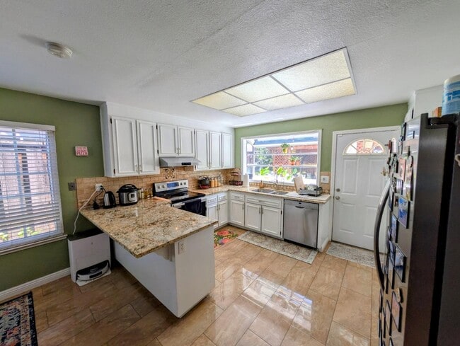 Building Photo - 416 Rumsey Ct