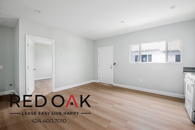 Foto del edificio - 923 W 75th St