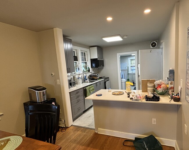Kitchen - 24 Tyre Ave
