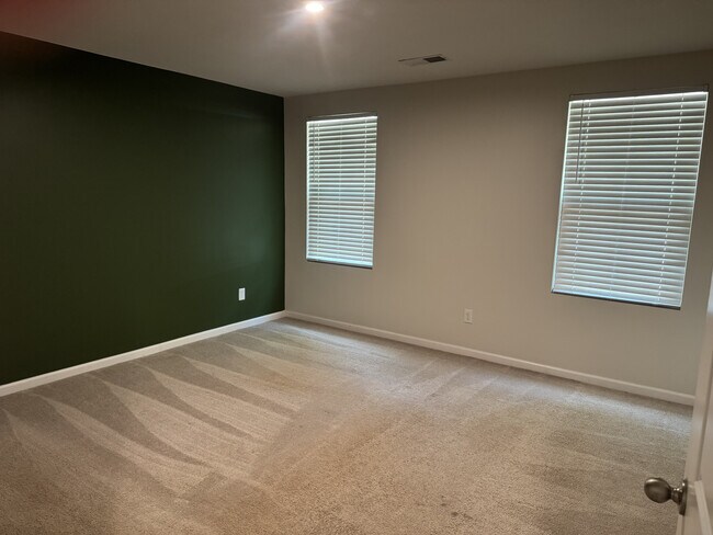 Foto del edificio - 115 Portchester Ln