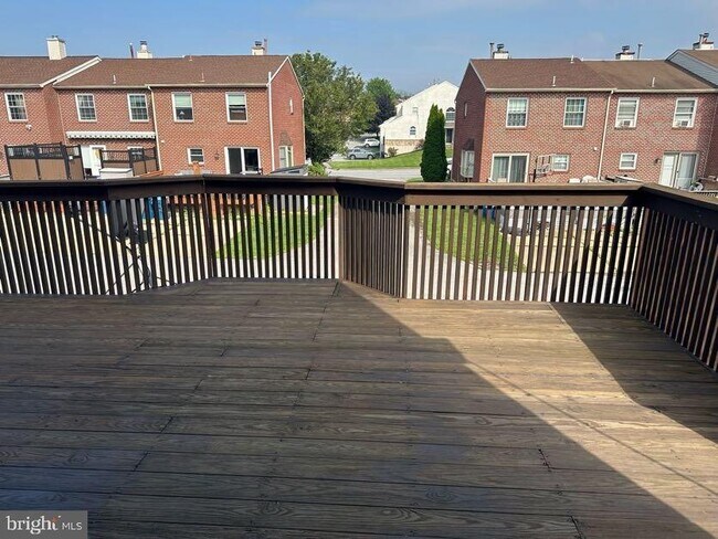 Building Photo - 1239 Morstein Rd