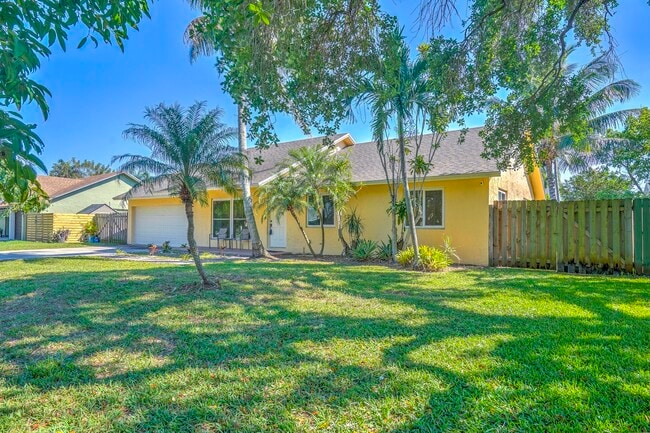 Building Photo - 1386 Fulmar Dr