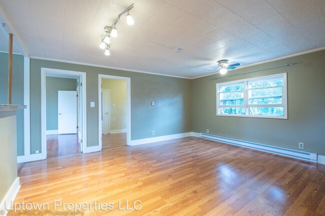 Building Photo - 3026 SE Tacoma St