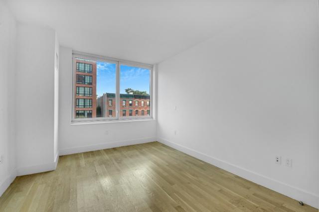 Foto del edificio - 1 bedroom in Brooklyn NY 11217