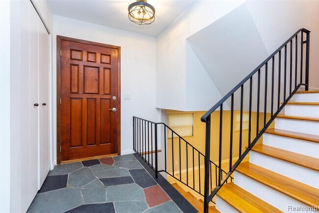Foto del edificio - 7580 Thornwood St