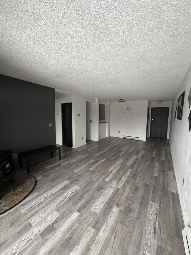 Building Photo - 4620 Reka Dr