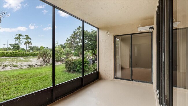 Foto del edificio - 5801 Riverside Dr