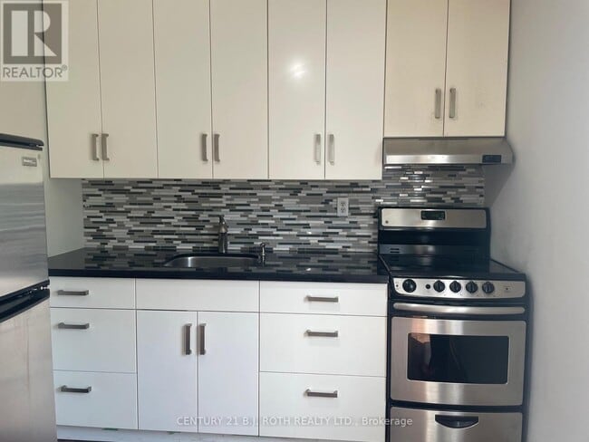 Photo du bâtiment - 946 Ossington Ave