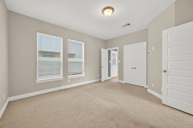 Foto del edificio - 2009 Kirby Landing Dr