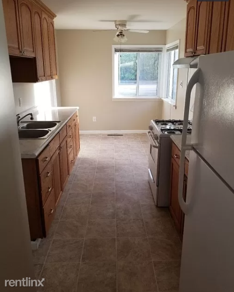 Building Photo - 3 br, 1 bath House - 1523 S Grove St