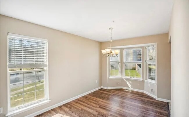 Building Photo - 12828 Dunkirk Dr