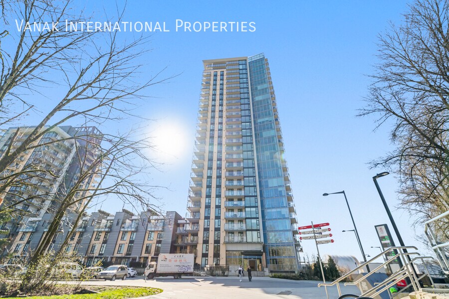 Photo principale - PANORAMIC VIEWS | LUXURY 1 BDRM + DEN at H...