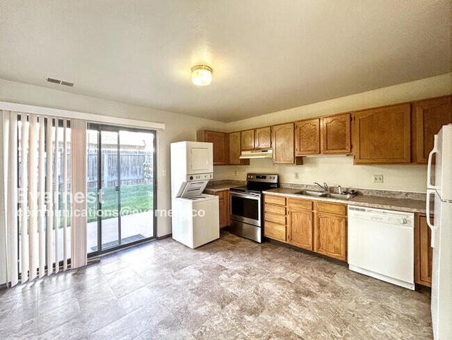 Foto del edificio - 2617 E Uintah St
