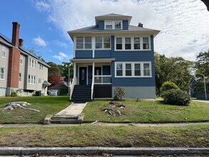 Building Photo - 398 Lovell St