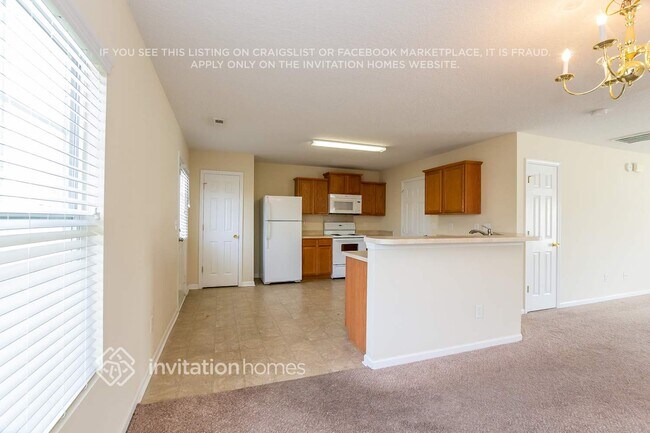 Foto del edificio - 1422 Moondance Ln