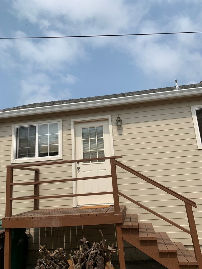 Foto del edificio - 808 Carmel Ave