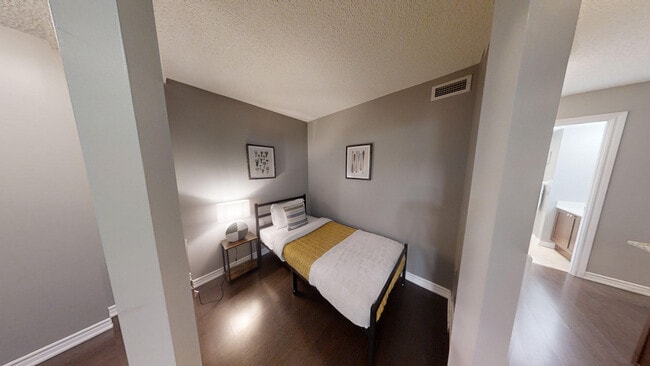 Photo du bâtiment - 763 Bay St.