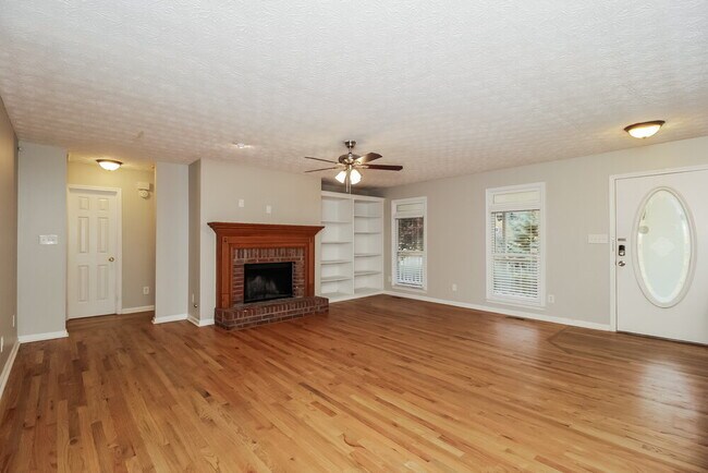 Building Photo - 291 Mill Pointe Trail