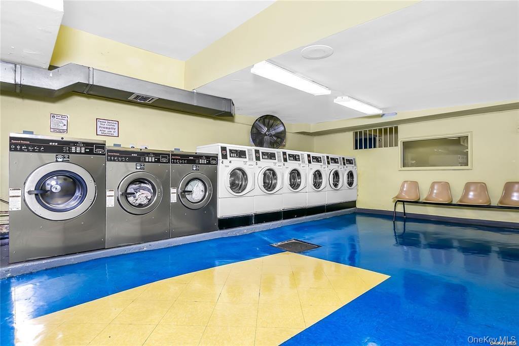 Foto del edificio - 139-15 83rd Ave