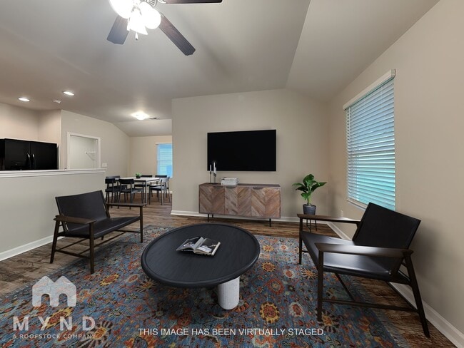 Building Photo - 280 Americana Dr