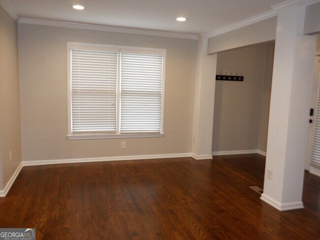 Building Photo - 1627 Defoors Walk NW