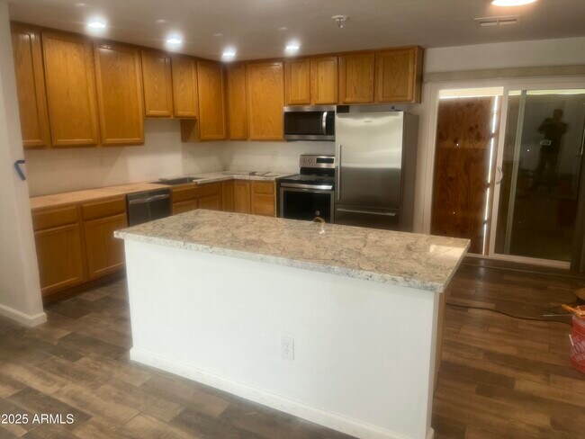 Foto del edificio - 3823 N 81st Ave