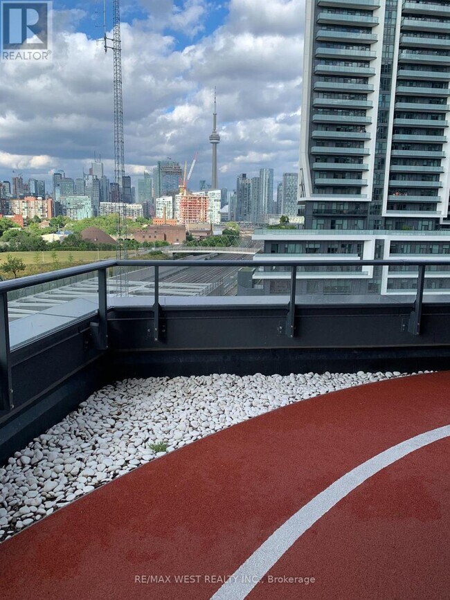 Building Photo - 19 Western Battery Rd