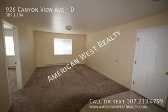 Building Photo - 926 Canyon View Ave