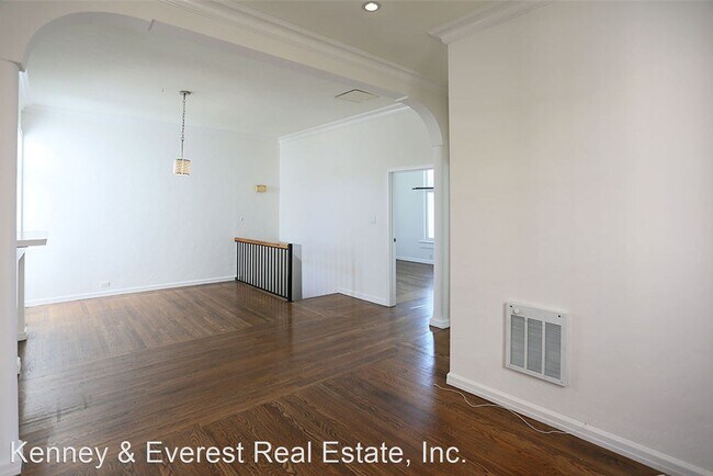 Building Photo - 2 br, 1 bath House - 3222 Buchanan