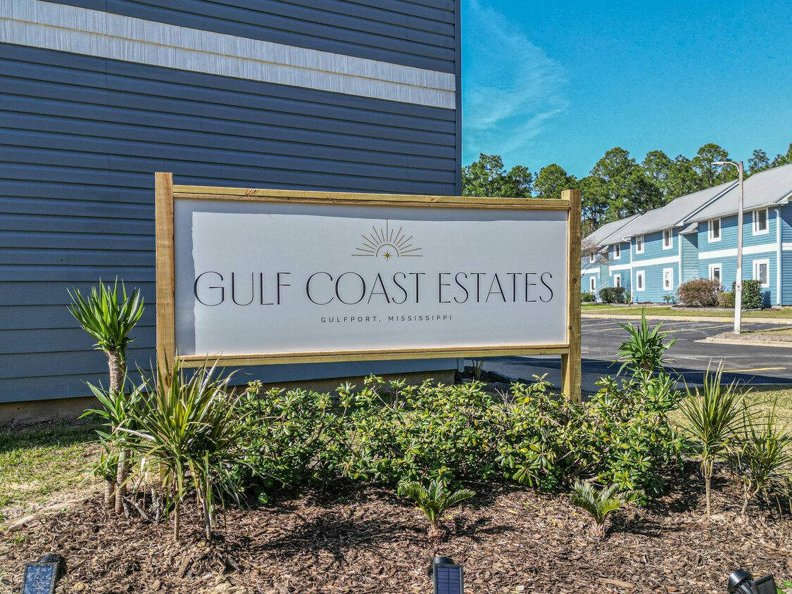 Primary Photo - Gulf Coast Estates *Section 8 Accepted*