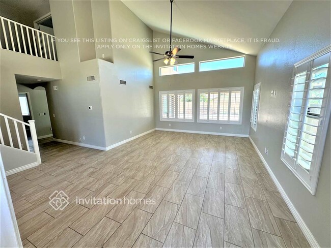 Foto del edificio - 25541 W Pioneer St