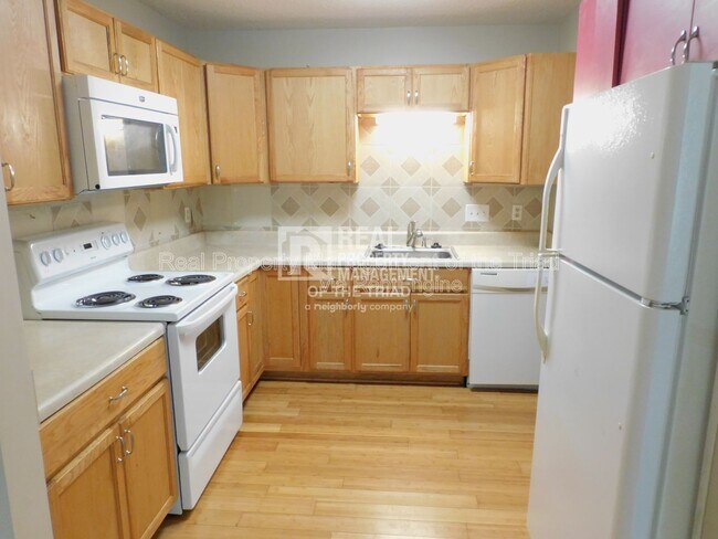 Foto del edificio - 4312 Edith Ln