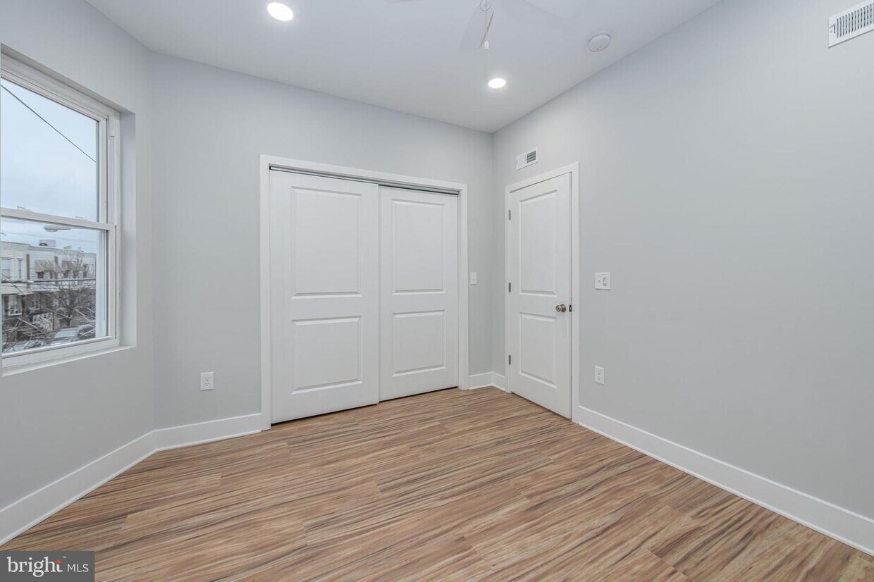 Foto principal - 2031 S 19th St