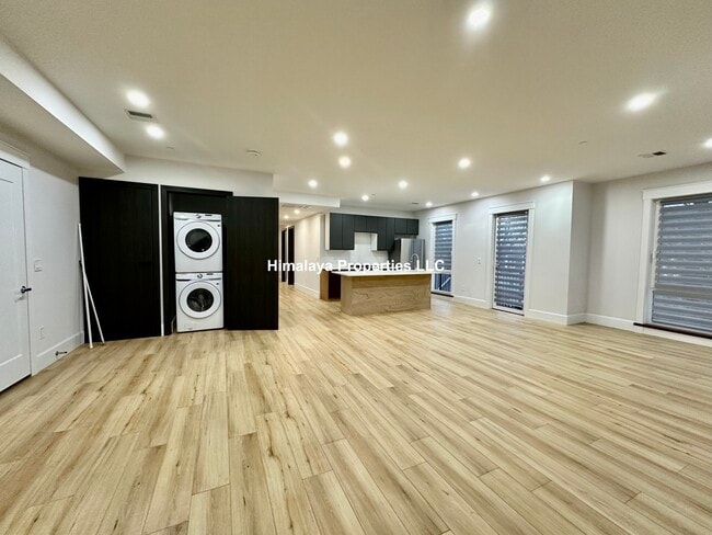 Foto del edificio - 100 Mount Pleasant Ave