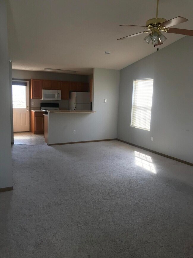 Building Photo - 2062 Old Plank Village Dr