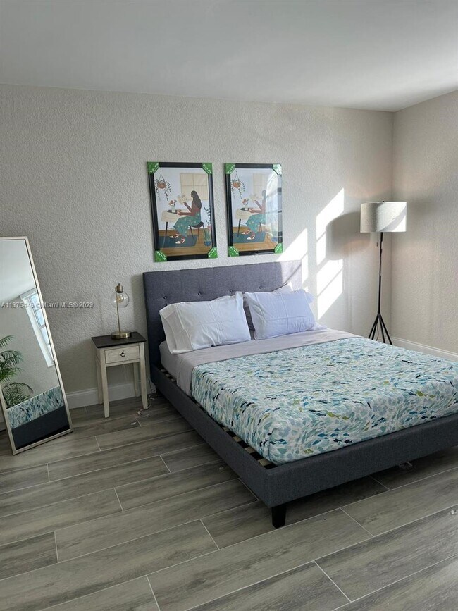Foto del edificio - 4001 S Ocean Dr