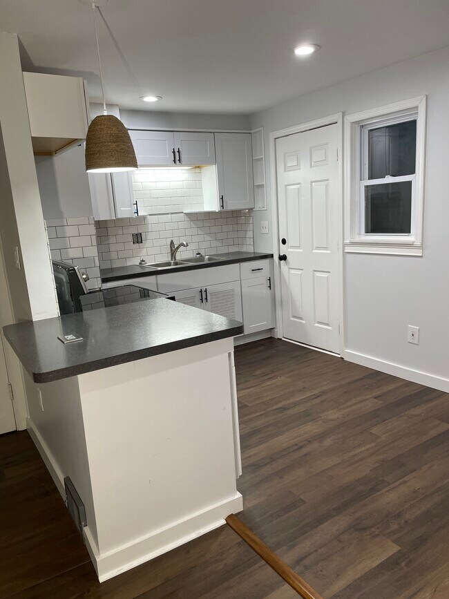 101 Montfort Dr, Cheektowaga, NY 14225 Townhome Rentals in