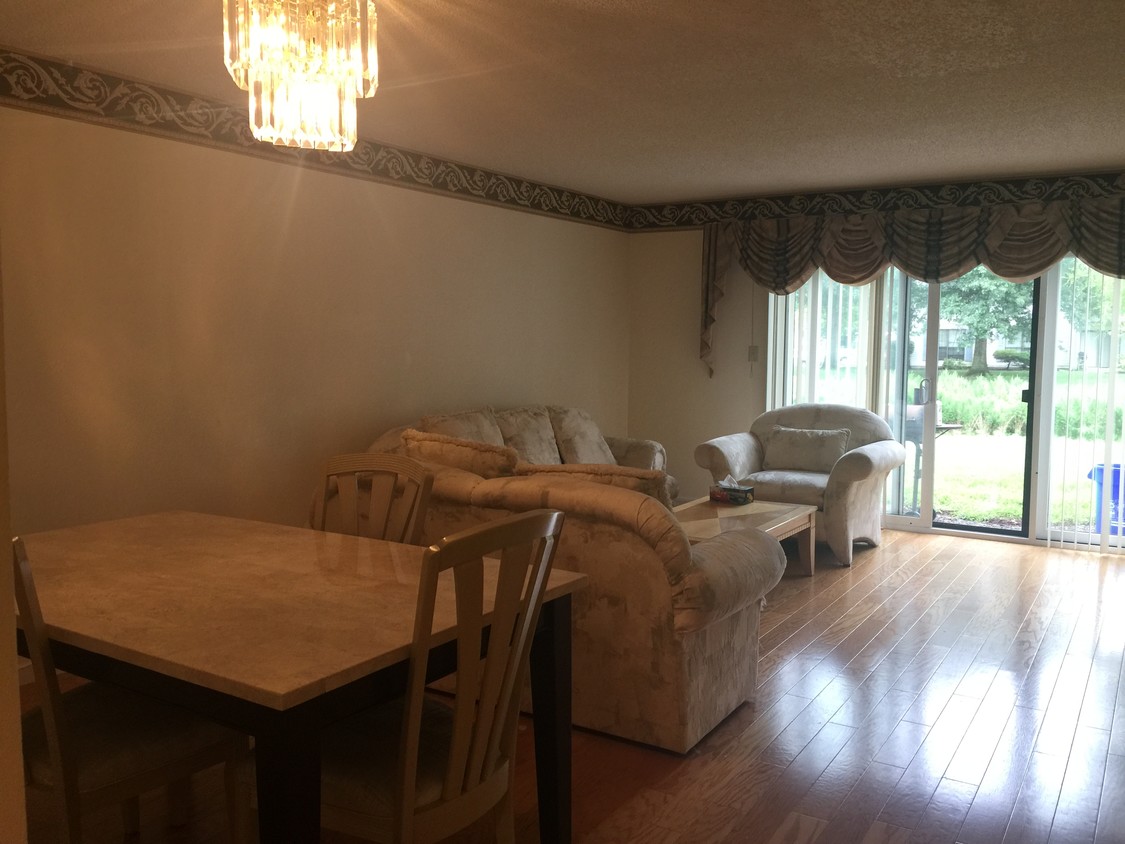 240 Hampshire Ct, Piscataway Township, NJ 08854 Condo for Rent in