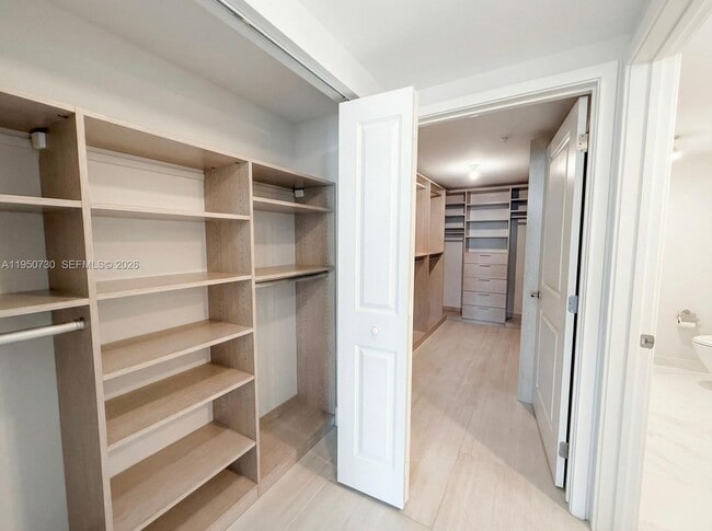 Foto del edificio - 400 Sunny Isles Blvd