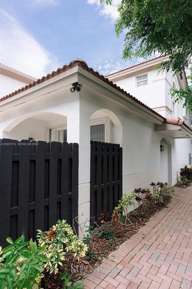 Foto del edificio - 8167 NW 108th Ct