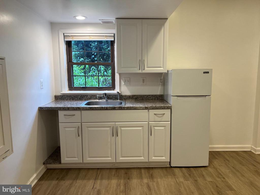 Foto principal - 3312 Dauphine Dr