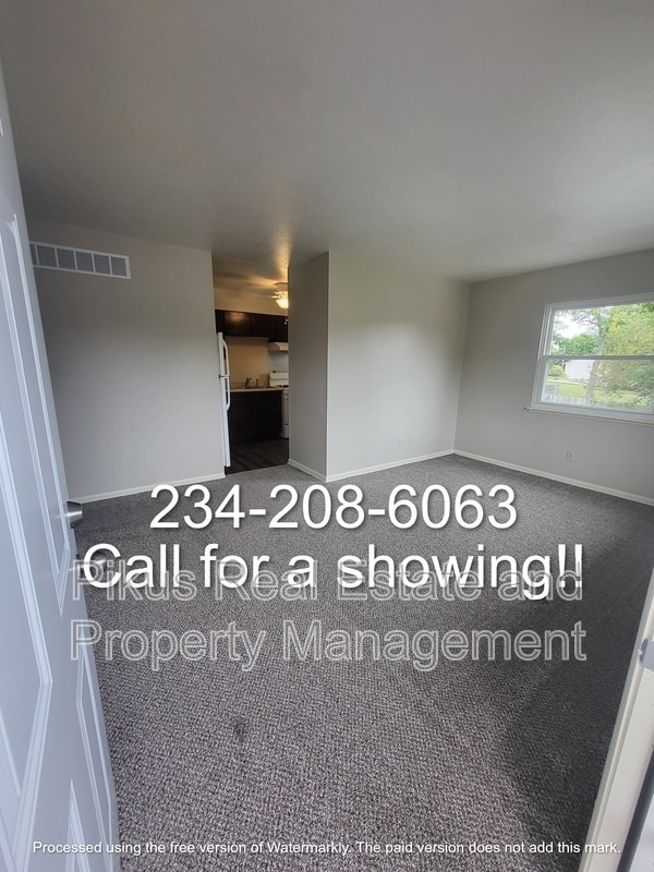 Building Photo - 3639 Albrecht Ave