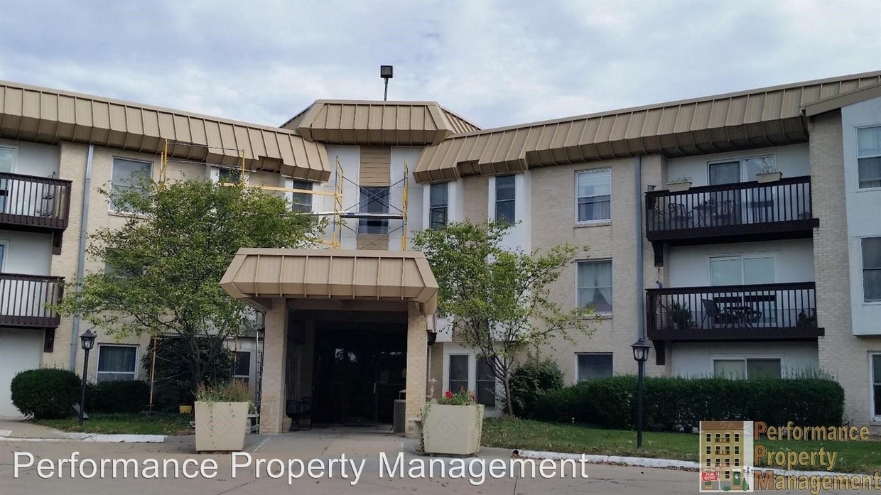 Primary Photo - 1 br, 1 bath House - 4000 S 56th St #258C