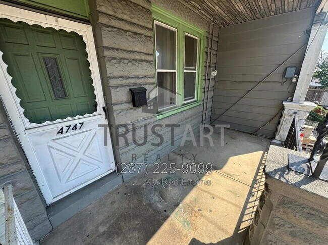 Building Photo - 4747 N Mascher St