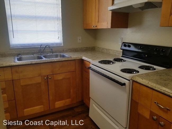 Building Photo - 2 br, 1 bath House - 6807 Porter Rd, Unit 8