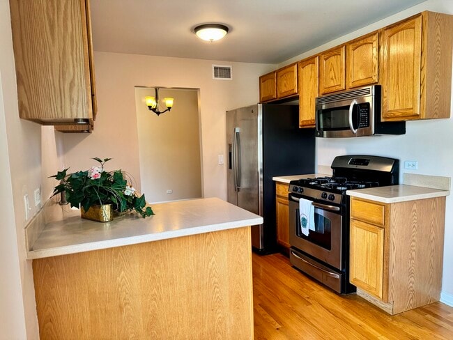 Building Photo - 300 Pembridge Ln