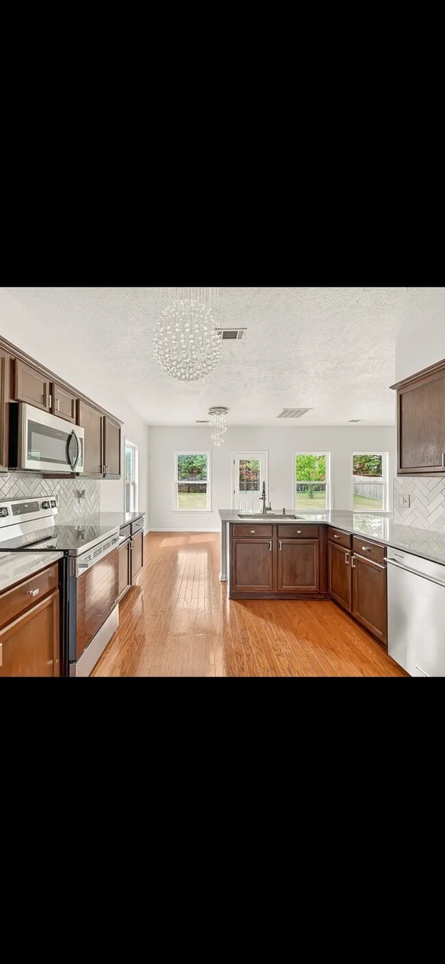 Building Photo - 7296 Autumn Crossing Way