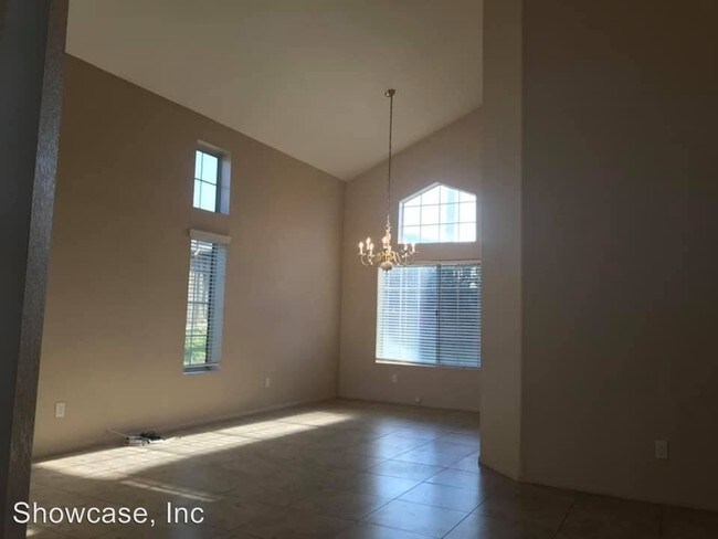 Building Photo - 3 br, 3 bath House - 28702 Fox Tail Way