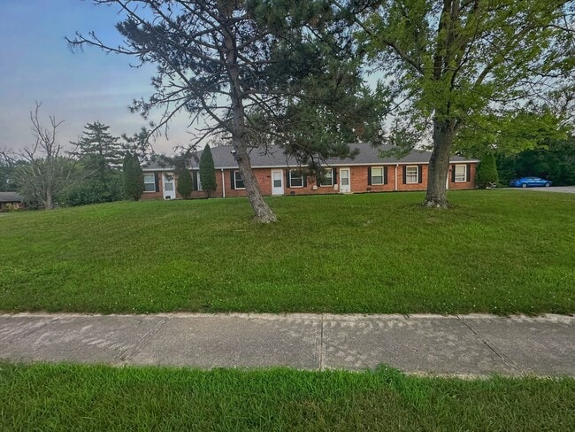 Building Photo - 9862 Mandel Dr