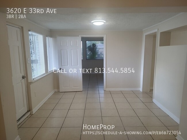Building Photo - 3620 E 33rd Ave